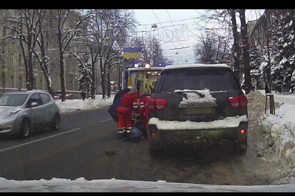 Подтверждением этому также служит скриншот видео — заглавное фото новости о предотвращении заказного убийства на сайте прокуратуры области. 